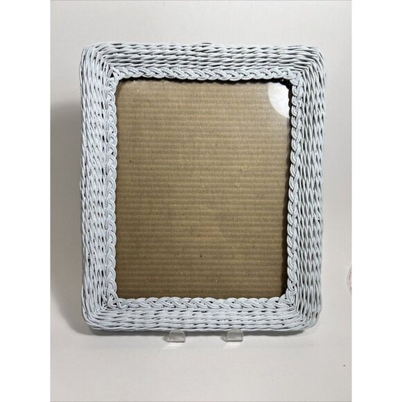Woven Wicker Photo Picture Frame 8" By 10" Free-Standing Rattan Boho Beach House - Picture 1 of 10